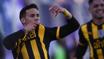 penarol gano y se quedo con la tabla anual